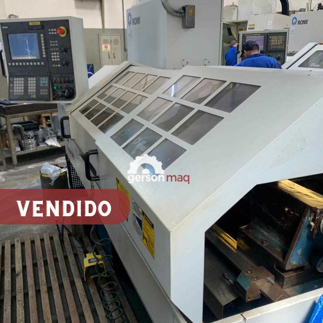 TORNO CNC ROMI CENTUR 30 D ANO 2007 - SIEMENS